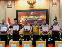 Pemkot Tangsel Raih Penghargaan Badan Publik Informatif 2022 dari Komisi Informasi Banten