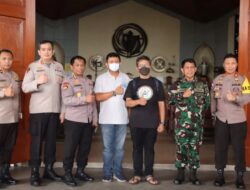 Pastikan Kegiatan Ibadah Natal Berjalan Dengan Baik, Kapolres Tangsel Dampingi Karolog Polda Metro Jaya Pantau Kesiapan Pengamanan Gereja Katolik St. Santo Laurensius