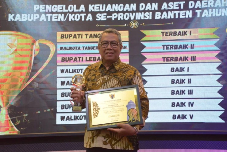 Pemkot Tangsel Raih Penghargaan Terbaik ke-II dalam Pengelolaan Keuangan dan Aset Daerah