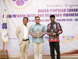Hadiri Pelantikan Pengurus PHRI Tangsel, Pilar Saga Ichsan: Terus Bersinergi dan Kerja Sama untuk Kembangkan Inovasi Pariwisata