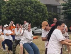 Airin Rachmi Diany Ikuti Lomba Tarik Tambang Meriahkan Kemerdekaan Ke-78 RI