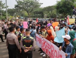 Forum Aktivis Mahasiswa Tangerang Selatan Minta Rocky Gerung Ditangkap