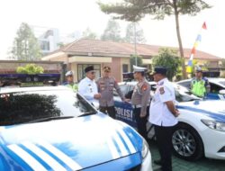 Benyamin Davnie Serahkan 3 Unit ETLE Mobile ke Polres Tangsel