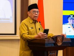 HKG PKK ke-51 Tingkat Kota Tangsel, Benyamin Davnie Ajak Lakukan Penanaman Pohon