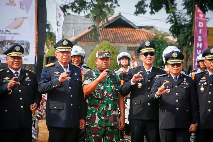 Peringati Harhubnas 2023, Benyamin Davnie Ingatkan Profesionalisme Insan Perhubungan