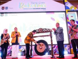 Wali Kota Tangsel Benyamin Davnie Bersama Dirjen Bina Keuda Kemendagri Buka Rakernas Pengelolaan Keuangan Daerah 2023