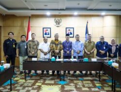 Lakukan Penandatanganan NPHD Bersama KPUD dan Bawaslu Tangsel, Benyamin Davnie Tekankan Profesional dan Integritas