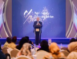Wujud Apresiasi, Benyamin Davnie Berikan Award ke Wajib Pajak