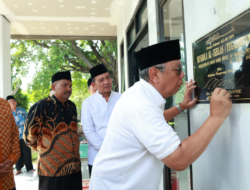 Benyamin Davnie Resmikan Musala Al-Ikhlas di Kelurahan Sawah Baru