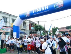 Benyamin Davnie Lepas Ribuan Peserta Uninet Funwalk 2024