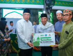 Benyamin Davnie Bersama Pj Gubernur Banten Safari Ramadan di Serpong