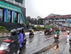 Peninggian Jalan Maruga Raya, DSDABMBK Tangsel Imbau Pengguna Jalan Berhati-hati Saat Melintas