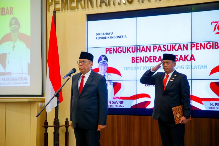 Benyamin Davnie Kukuhkan 50 Anggota Paskibraka HUT ke-79 RI Tingkat Tangsel