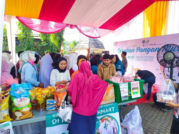 Gerakan Pangan Murah Pemkot Tangsel Disambut Antusias Warga
