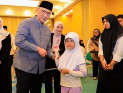 Sekda Bambang Noertjahjo Apresiasi Santunan untuk Pramubakti dan Anak Kurang Mampu yang Digelar DWP Setda Tangsel