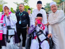 Wali Kota Benyamin Lepas Ratusan Jemaah Haji asal Tangsel