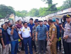 Pilar Pimpin Langsung Pembongkaran Puluhan Bangunan Liar di Kawasan Roxy Ciputat