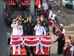 Parade Tank Kembali Meriahkan HUT ke-80 RI di Tangsel, Benyamin-Pilar Pimpin Iring-iringan