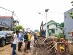 Pemkot Tangsel Bangun Turap Beton di Bintaro Gallery, Pilar Targetkan Pengerjaan Selesai Tepat Waktu