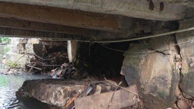 Dinas SDABMBK Tangsel Tangani Cepat Kerusakan Jembatan Merpati Raya