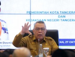 Benyamin Ingatkan Camat dan Lurah di Tangsel Soal Tertib Urus Pertanahan Warga