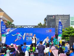 Wali Kota Tangsel Benyamin Apresiasi SC Fun Run 2025, Dukung Palestina Lewat Olahraga