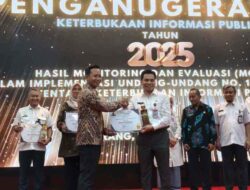 Pemkot Tangsel Raih Dua Penghargaan Keterbukaan Informasi Publik