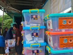 Gerak Cepat Pemkot Tangsel Bantu Warga Terdampak Banjir, Salurkan Ratusan Paket Logistik