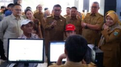Tinjau SMAN 1 Tangsel, Wali Kota Benyamin dan Gubernur Andra Soni Pastikan Program MBG dan SPMB Berjalan Optimal