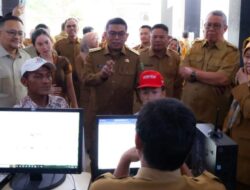 Tinjau SMAN 1 Tangsel, Wali Kota Benyamin dan Gubernur Andra Soni Pastikan Program MBG dan SPMB Berjalan Optimal