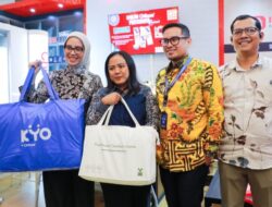 Pilar Tinjau Booth Paviliun Tangsel di APEKSI 2026