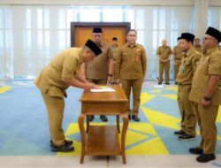 Benyamin Lantik dan Ambil Sumpah 57 Pejabat, Amanahkan Pelayanan Terbaik untuk Masyarakat Tangsel