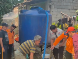 Kemarau Panjang, Pilar: Pemkot Tangsel Salurkan 339.200 Liter Air Bersih untuk Warga Terdampak Kekeringan